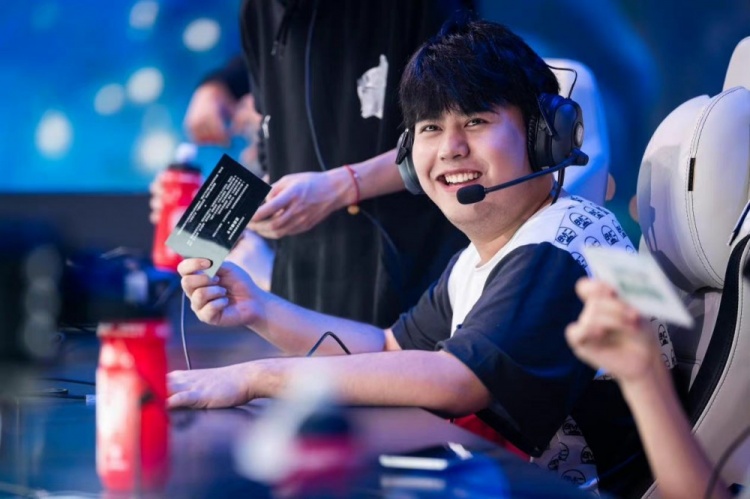 洁一直以其 洁一直以其