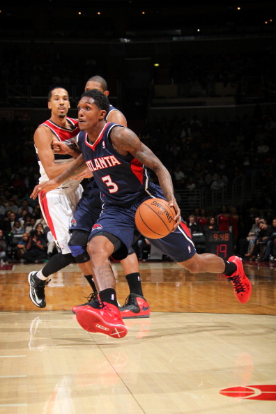 比赛中左右 比赛中左右