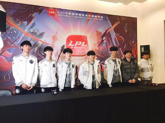 汉密尔顿比 汉密尔顿比