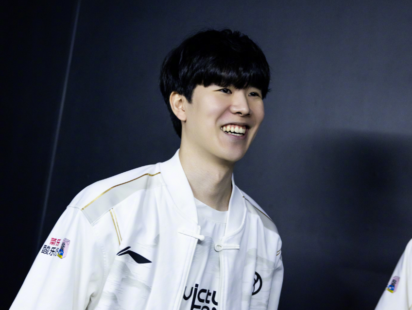 切到侧翼包 切到侧翼包